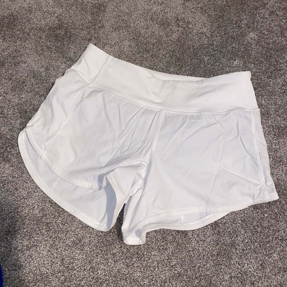Lulu Lemon Speed Up Short Size 6!